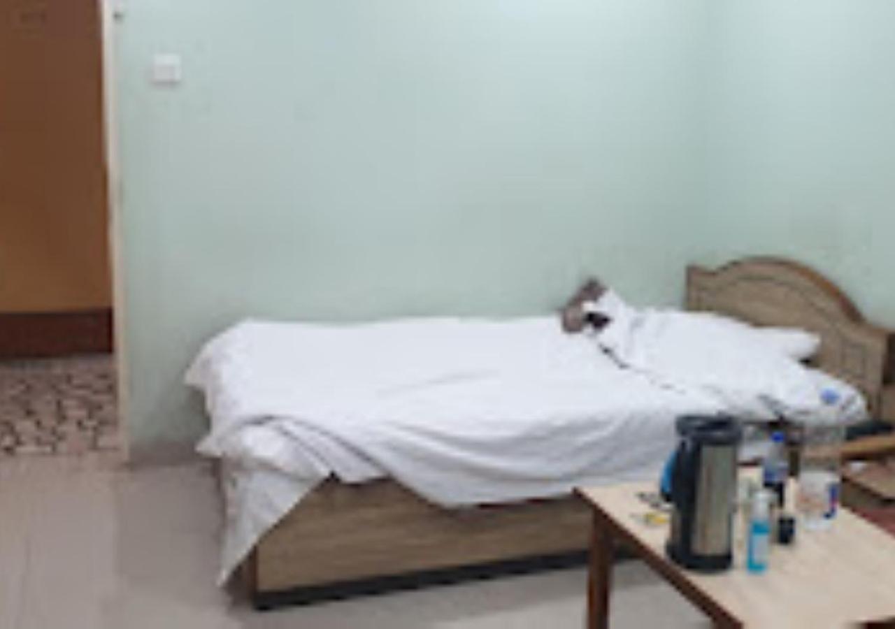 Hotel Mayur Restaurant Chandrapur מראה חיצוני תמונה